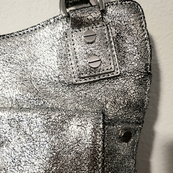 ALEXIS HUDSON- Silver Imp.  Metallic Leather Handbag- Vintage NWOT - Picture 11 of 12